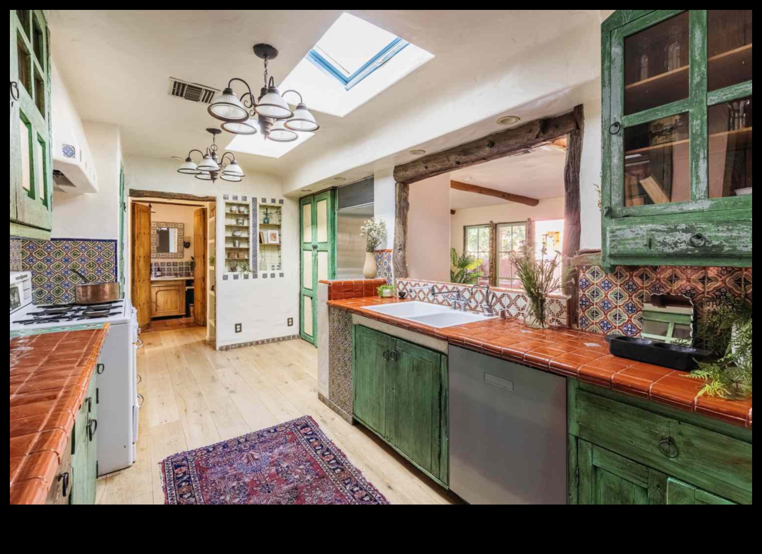 Ρουστίκ διακόσμηση κουζίνας για μια γοητευτική ατμόσφαιρα