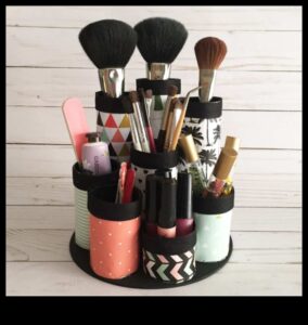 DIY Brush Holders: Δημιουργία πρακτικών και όμορφων λύσεων αποθήκευσης