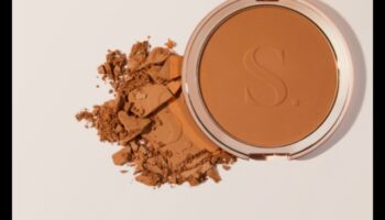 Επιλέγοντας το σωστό Bronzer: Ματ, Σατέν ή Φωτεινό—Ποιο φινίρισμα είναι κατάλληλο για εσάς;